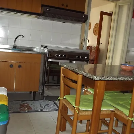 Apartment Lemon Tree House Oristano